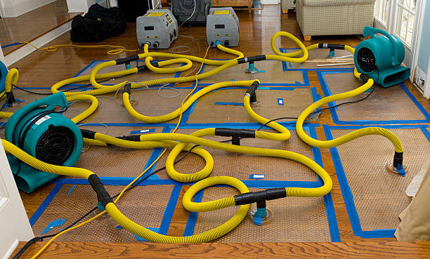 Professional Crawl Space Water Removal technician working in Orlando, OK